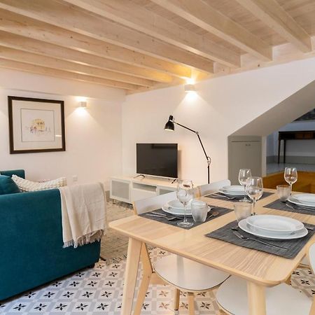 Central Stunning Duplex W/ Patio By Lovelystay Porto Eksteriør billede