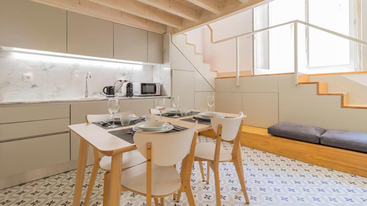 Central Stunning Duplex W/ Patio By Lovelystay Porto Eksteriør billede
